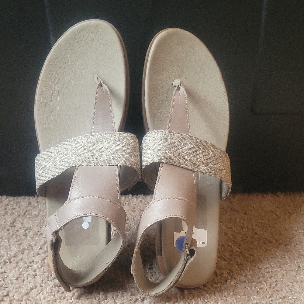 Sorel Women's Gray Sandals